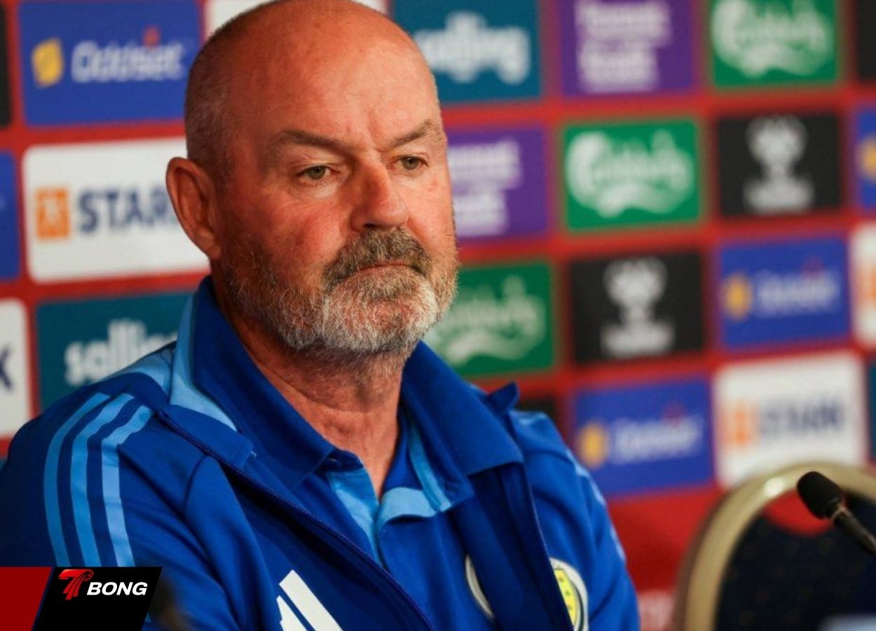 Steve Clarke mỉa mai tiếng la ó là hành xử hiện đại